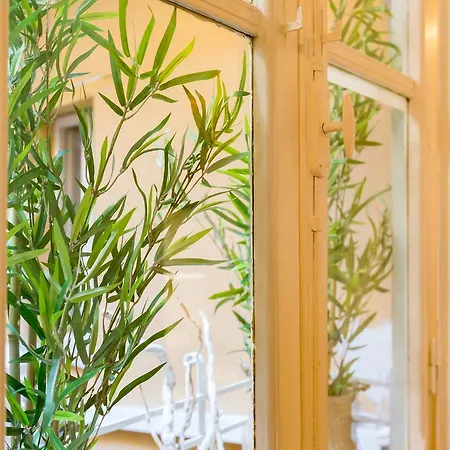 Pantheon Luxury Gold Apartamento